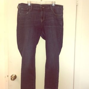 Short cut jeans
